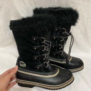 Sorel Joan of arctic boot
